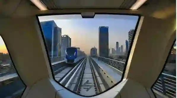 قطار الرياض يعلن تغيير مواعيد العمل في المسار البرتقالي والمحطات التحويلية