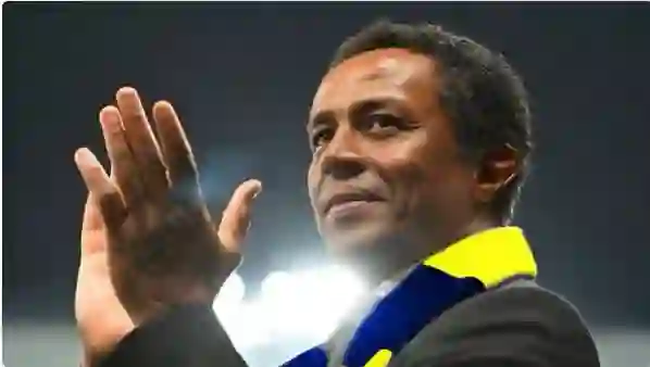 الجمعان يكشف عن طريقة إقالته المهينة من النصر 